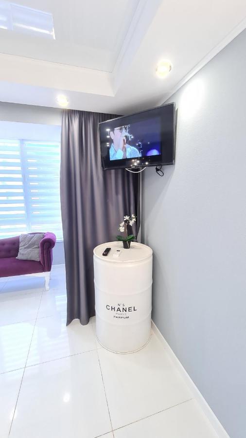Apartaments On Prospekt Mira 35 Krivij Rih Kültér fotó