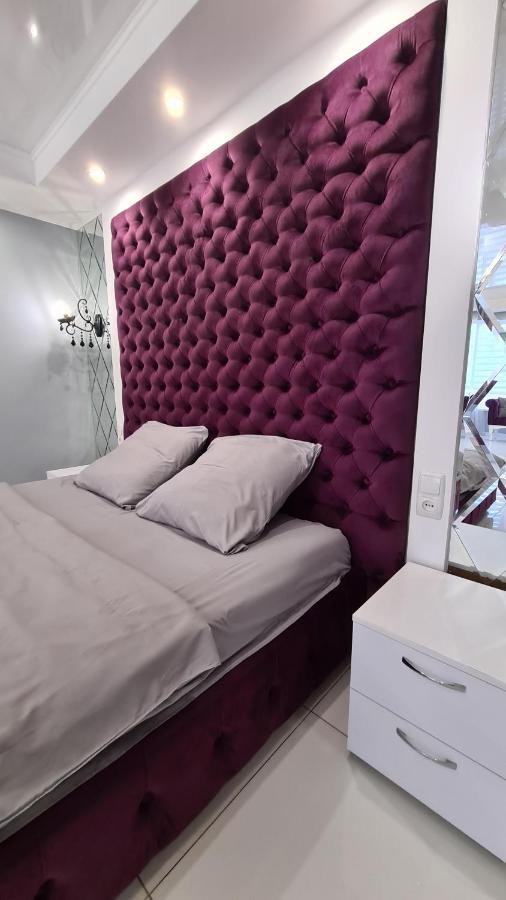 Apartaments On Prospekt Mira 35 Krivij Rih Kültér fotó