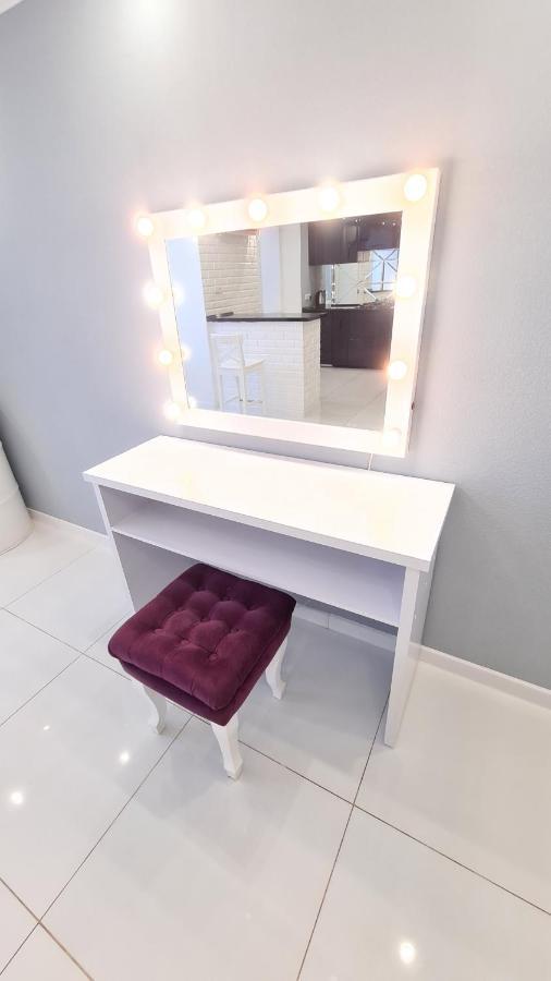 Apartaments On Prospekt Mira 35 Krivij Rih Kültér fotó
