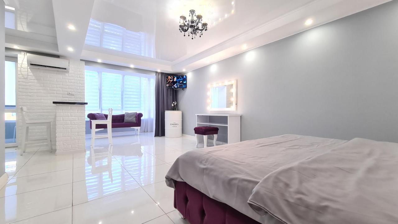Apartaments On Prospekt Mira 35 Krivij Rih Kültér fotó